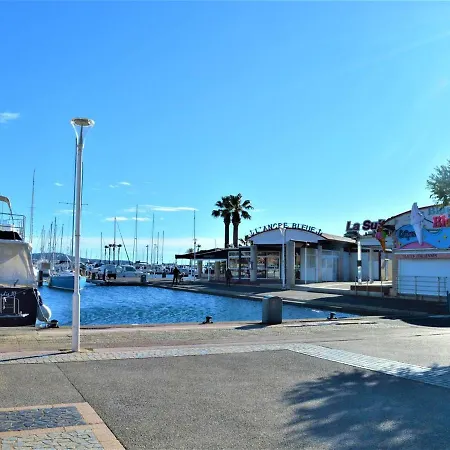 Climatisé 2 Pièces Avec Balcon Et Garage Privatif à - Fr-1-226b-101 Cavalaire-sur-Mer