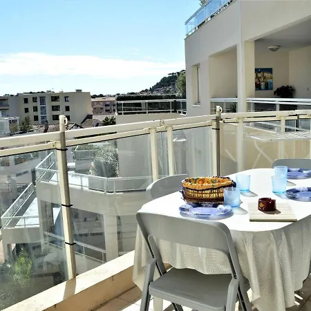 Climatise 2 Pieces Avec Balcon Et Garage Privatif A - Fr-1-226b-101 Daire *