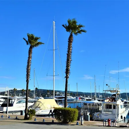 Appartement Cavalaire-sur-mer, 2 Pièces, 4 Personnes - Fr-1-226b-101 *
